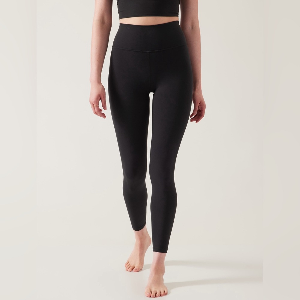 NWOT Athleta Transcend Tight Black Size L